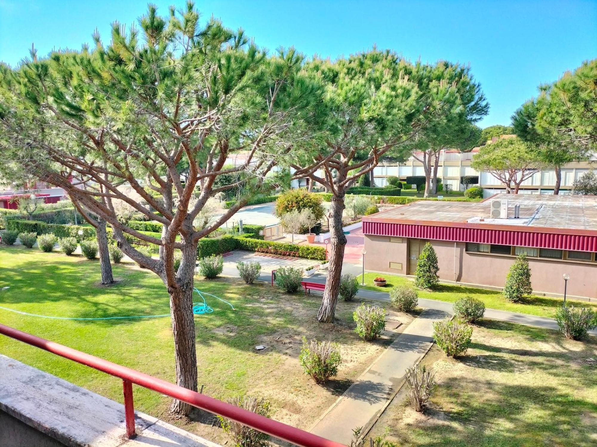 3 Beds With Common Swimming-pool In *